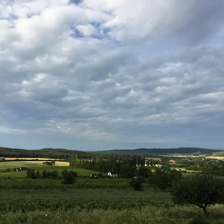 Balaton Felvideki Feher Porta