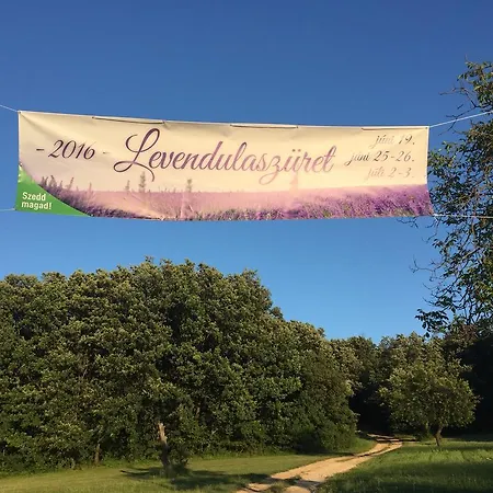 Nyaraló Balaton Felvideki Feher Porta Pécsely